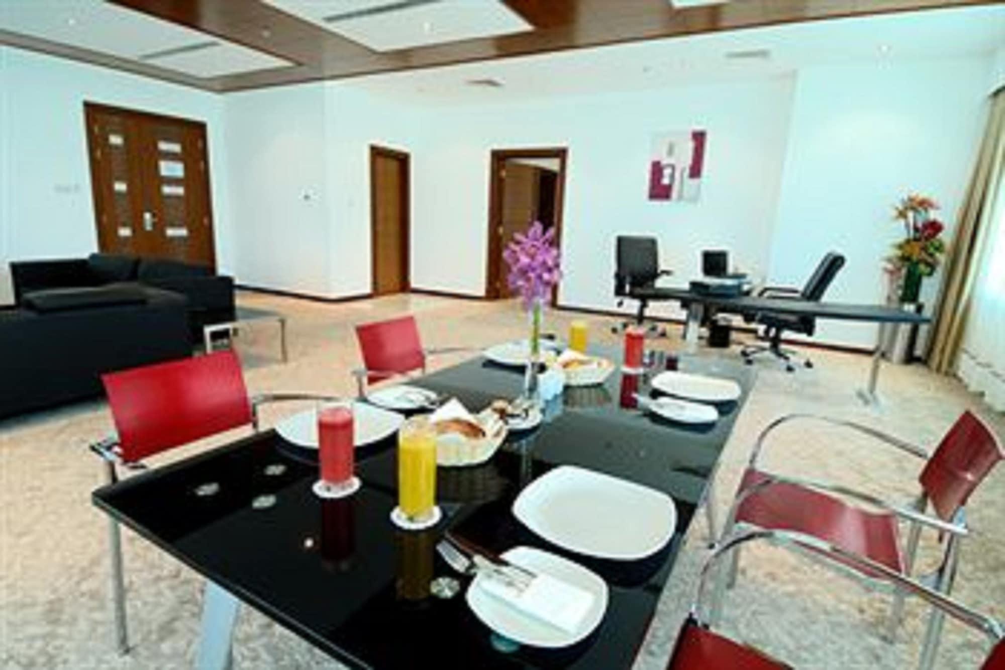 Diva Hotel Al Manamah Esterno foto